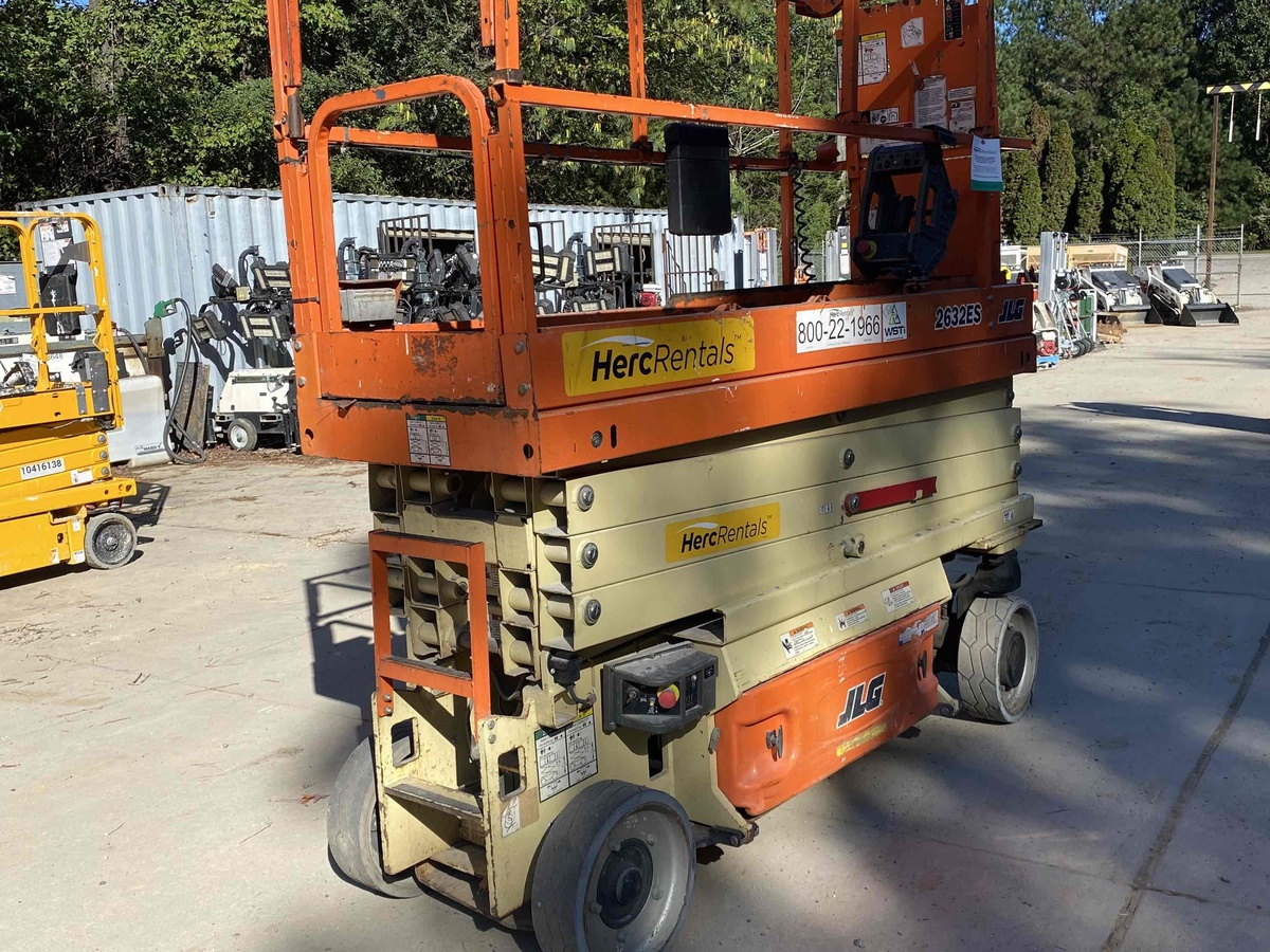 2018 JLG 2632ES-3