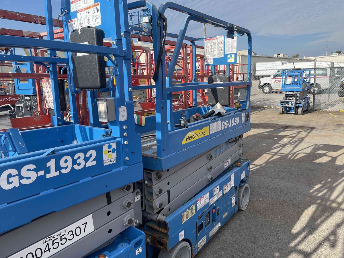 2018 Genie GS-1930-4