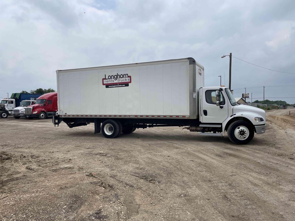 2019 Freightliner M2106