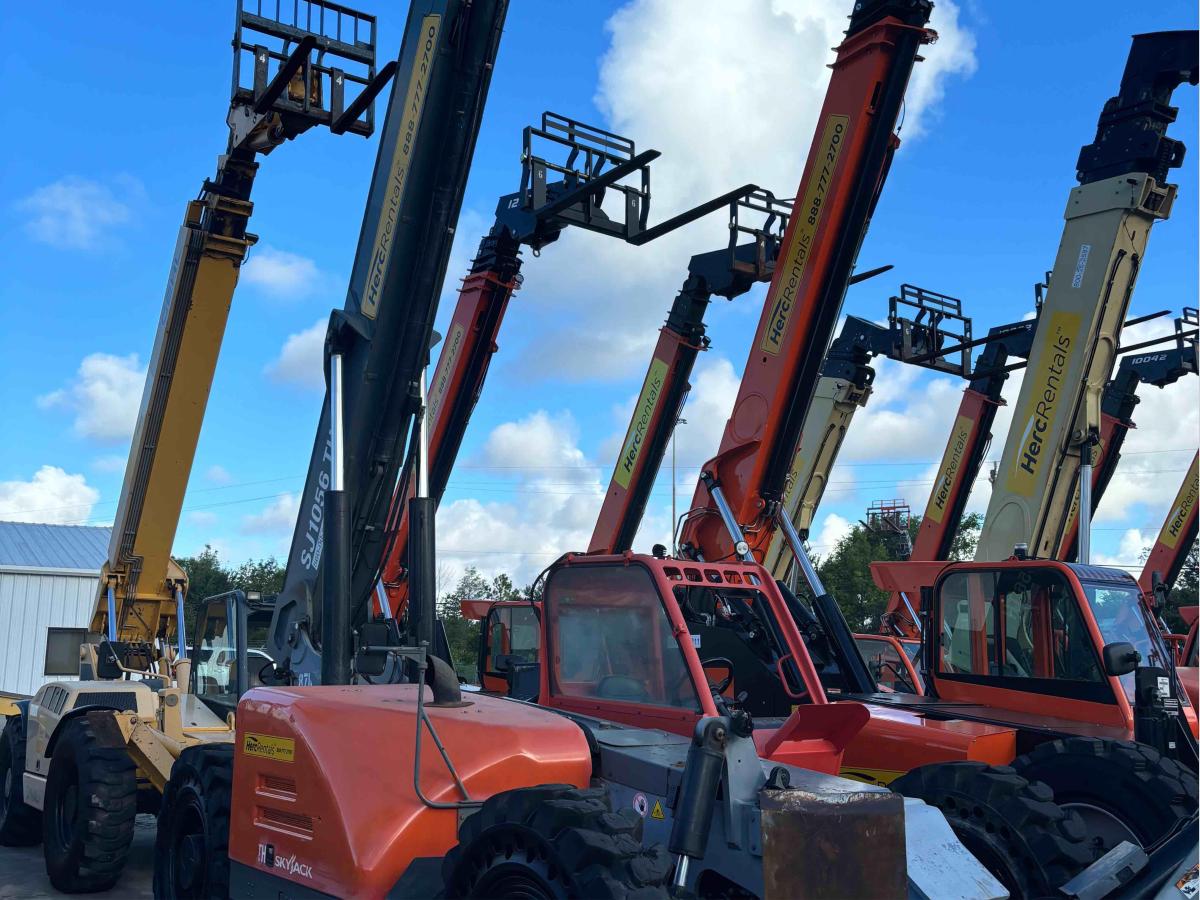 2019 JLG 1255