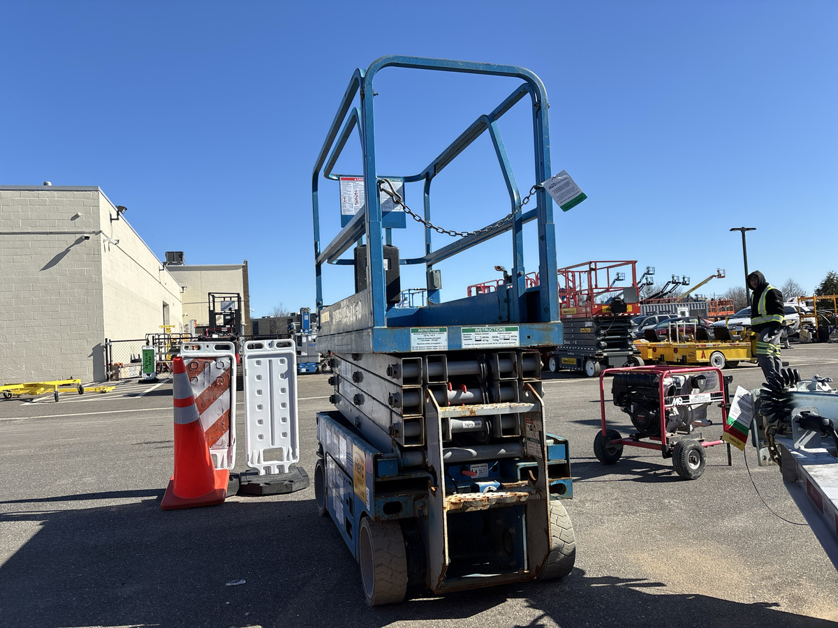 2018 Genie GS-1930-4