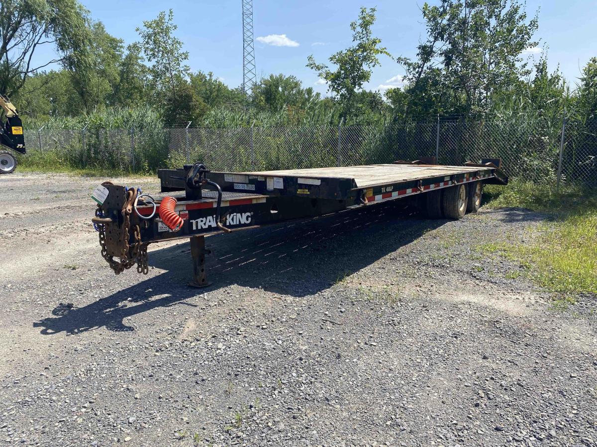 2017 Trail King TK40LP