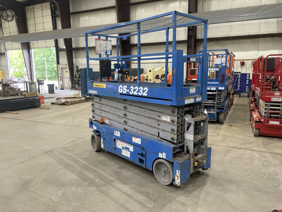 2015 Genie GS-3232-2