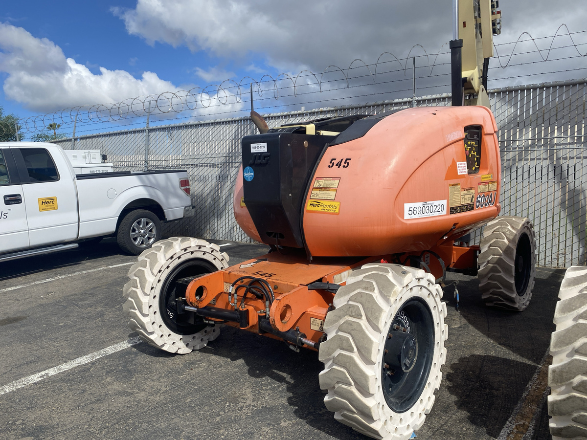 2015 JLG 600AJN Narrow-4