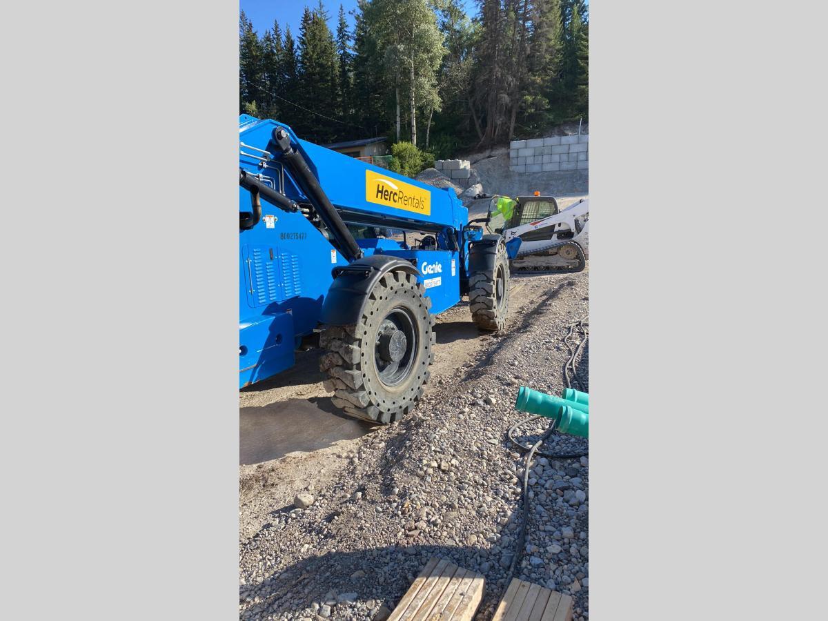 2020 Genie GTH-1056-3