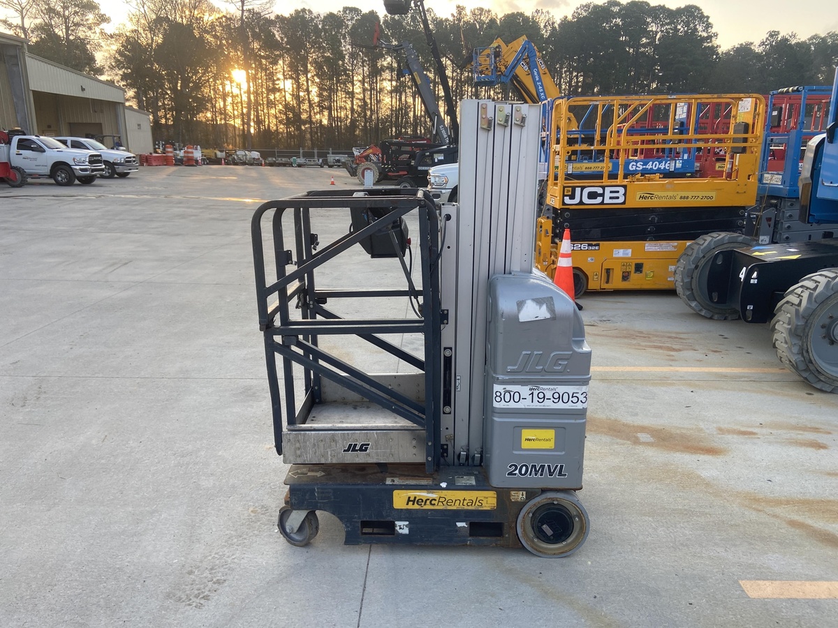 2018 JLG 20MVL-2