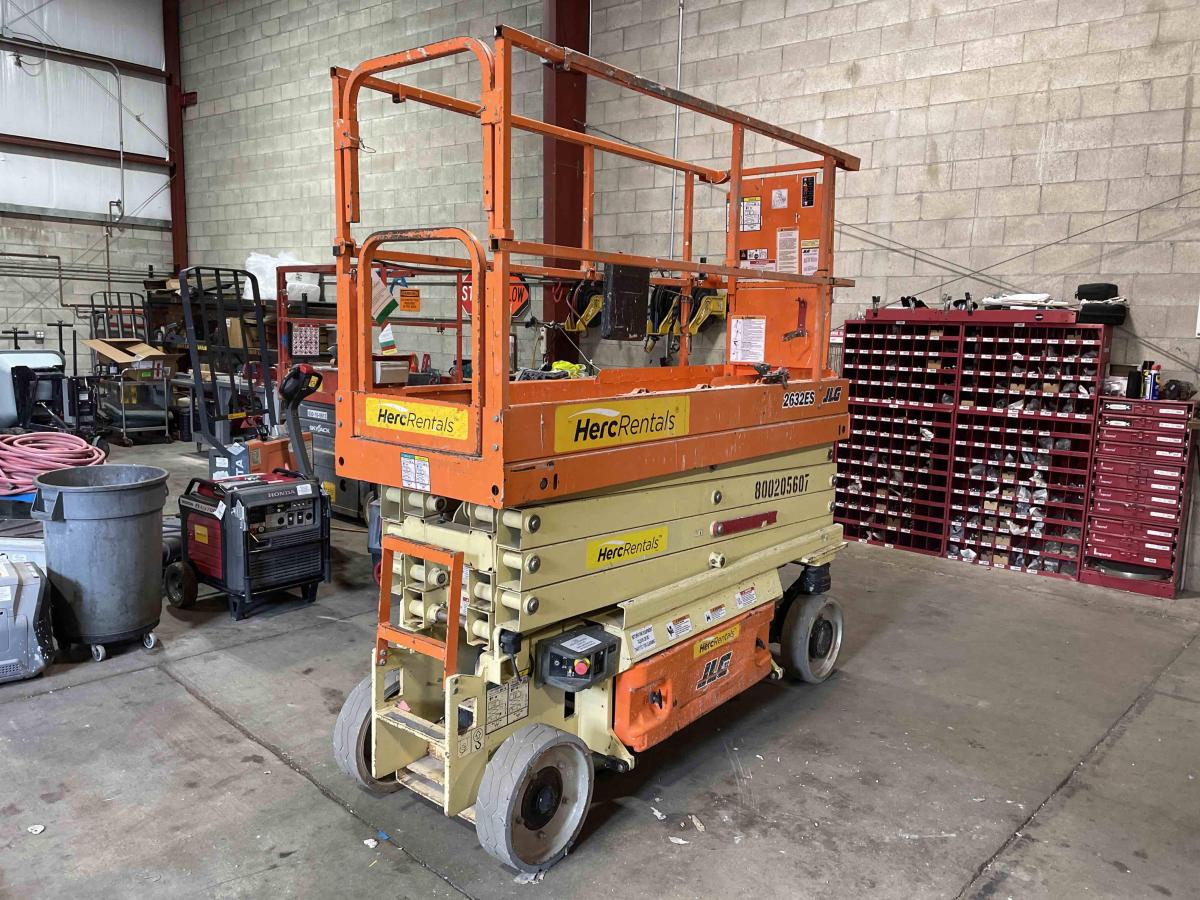 2018 JLG 2632ES