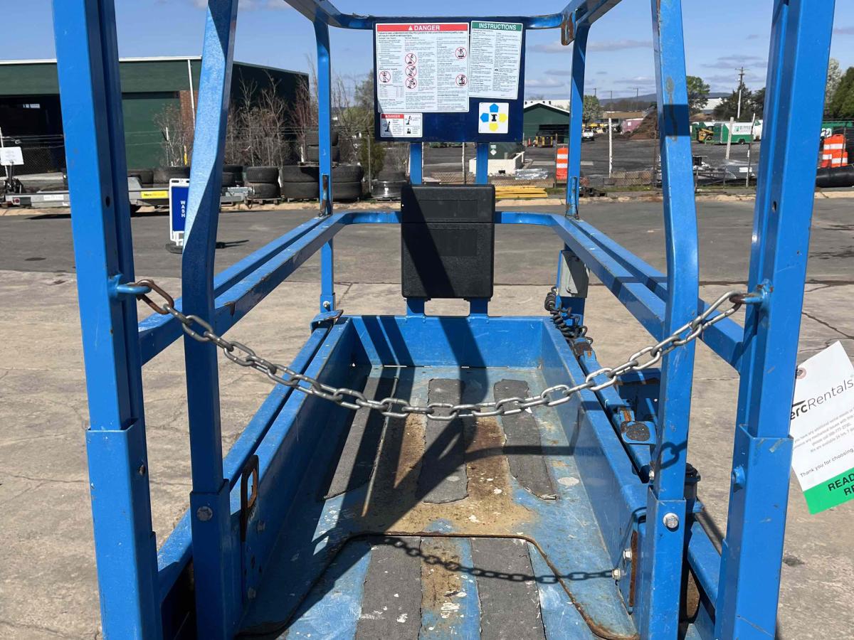 2018 Genie GS-1930