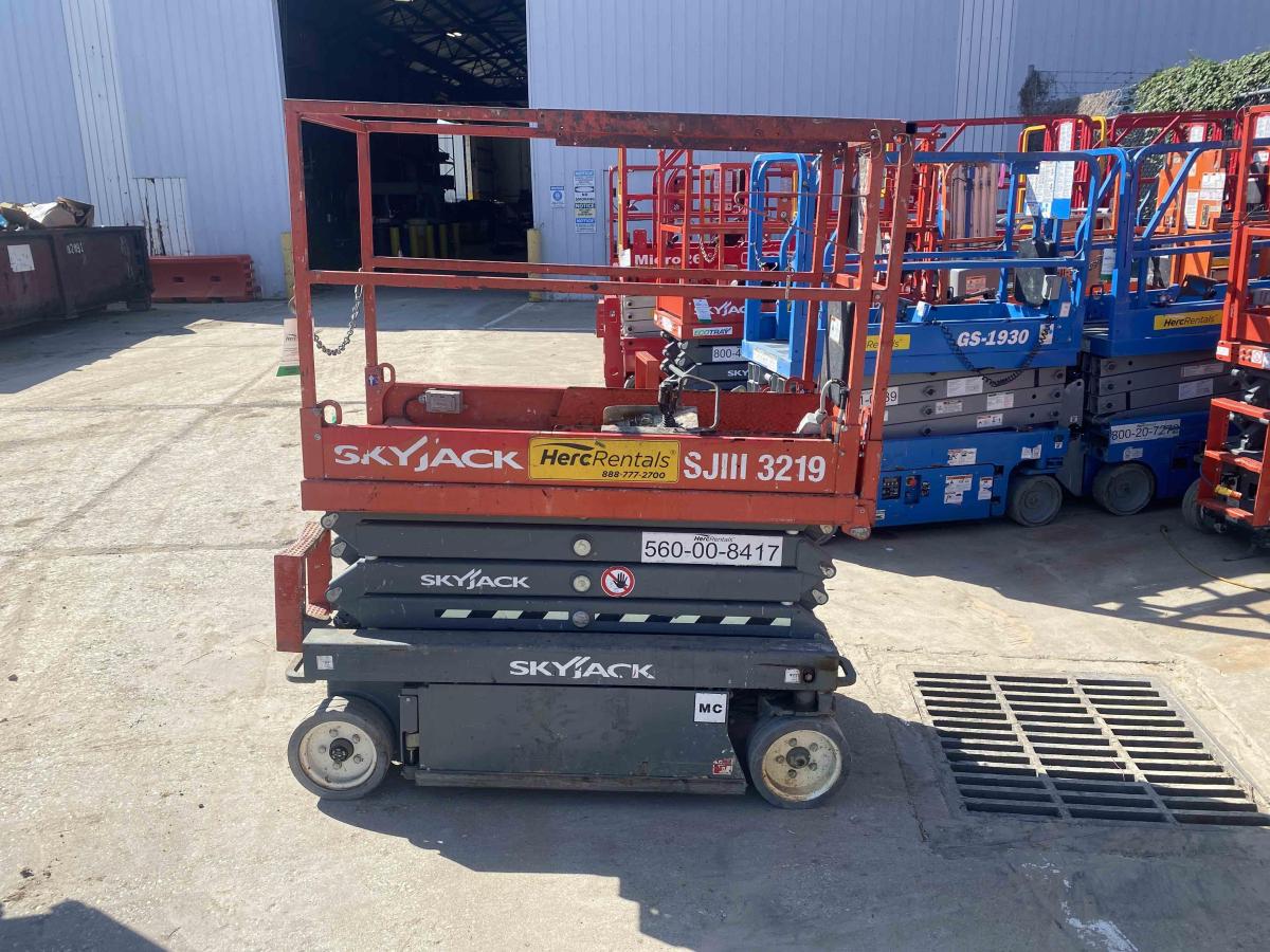 2017 Skyjack SJ3219