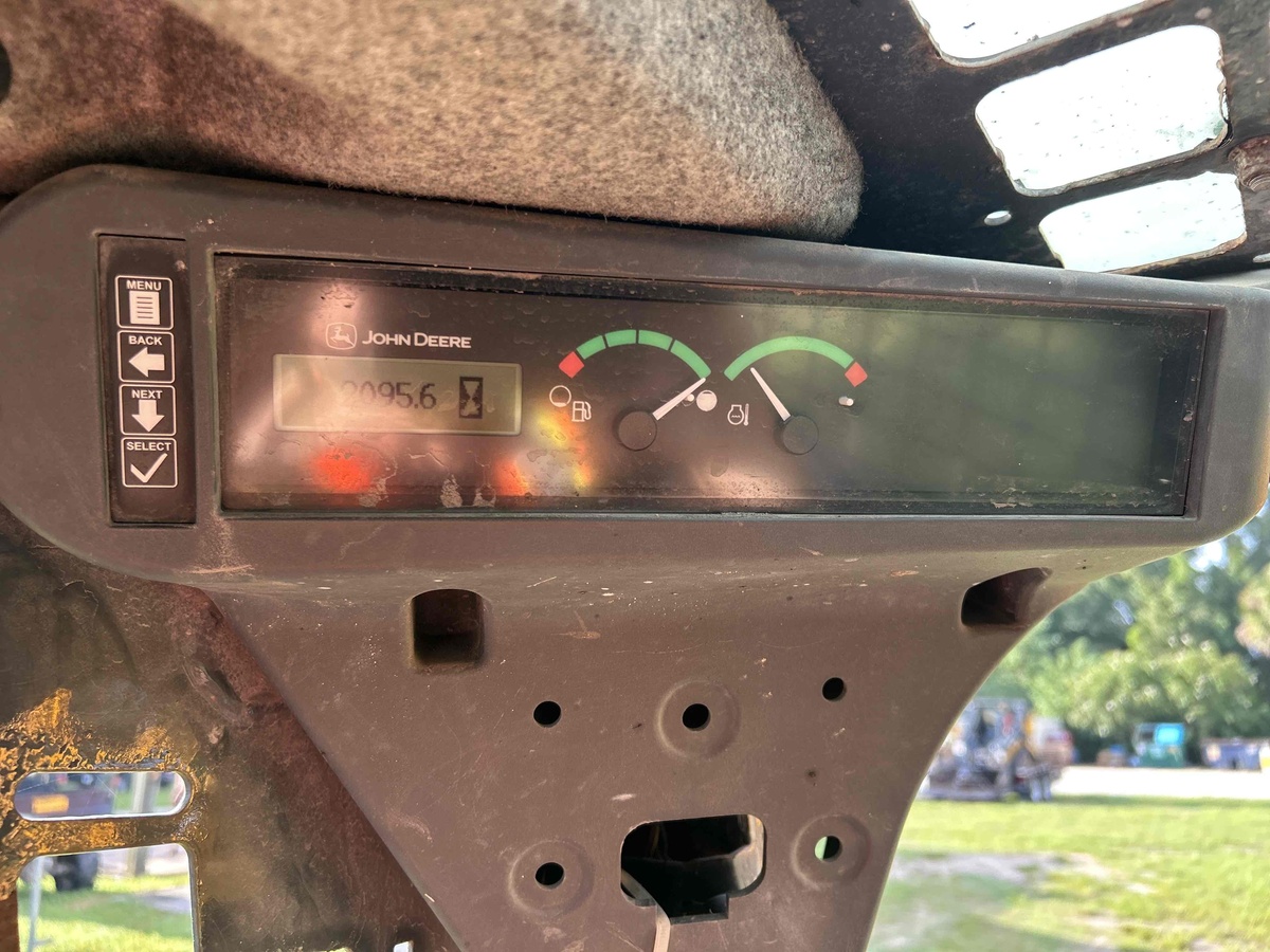 2021 John Deere 317G-9