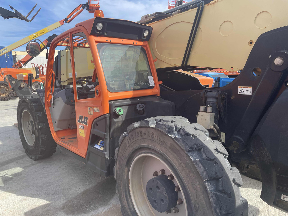 2019 JLG 1255-3
