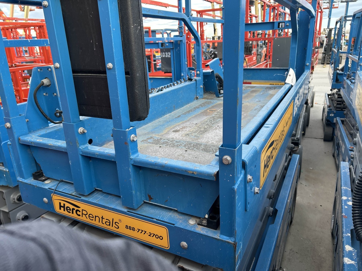 2018 Genie GS-3232-3