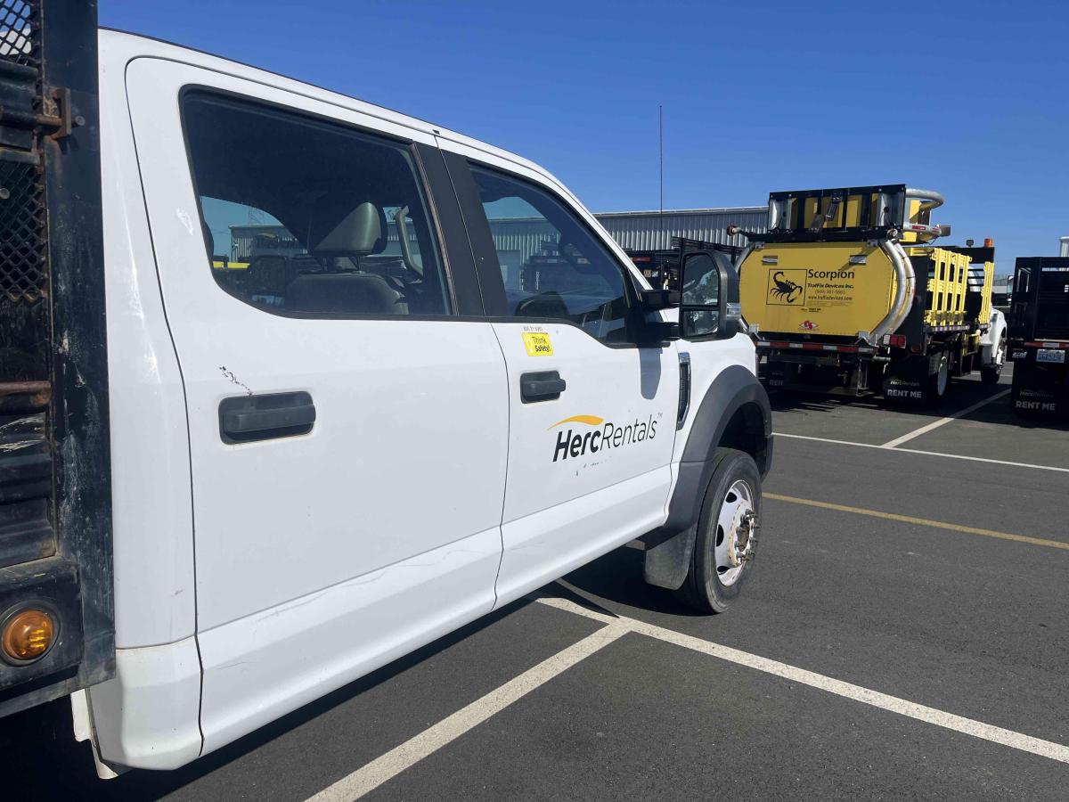 2018 Ford F550-8