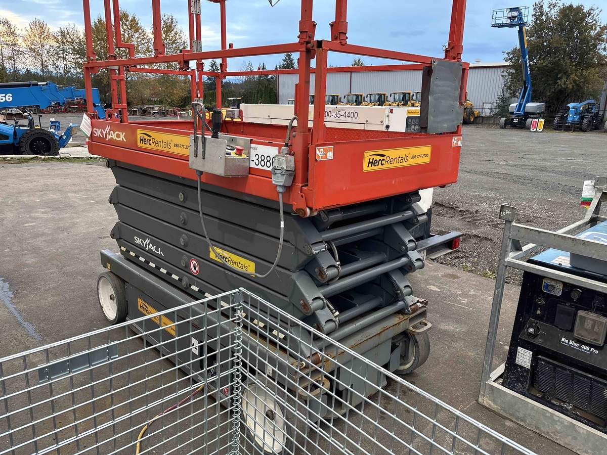 2018 Skyjack SJ4740-2