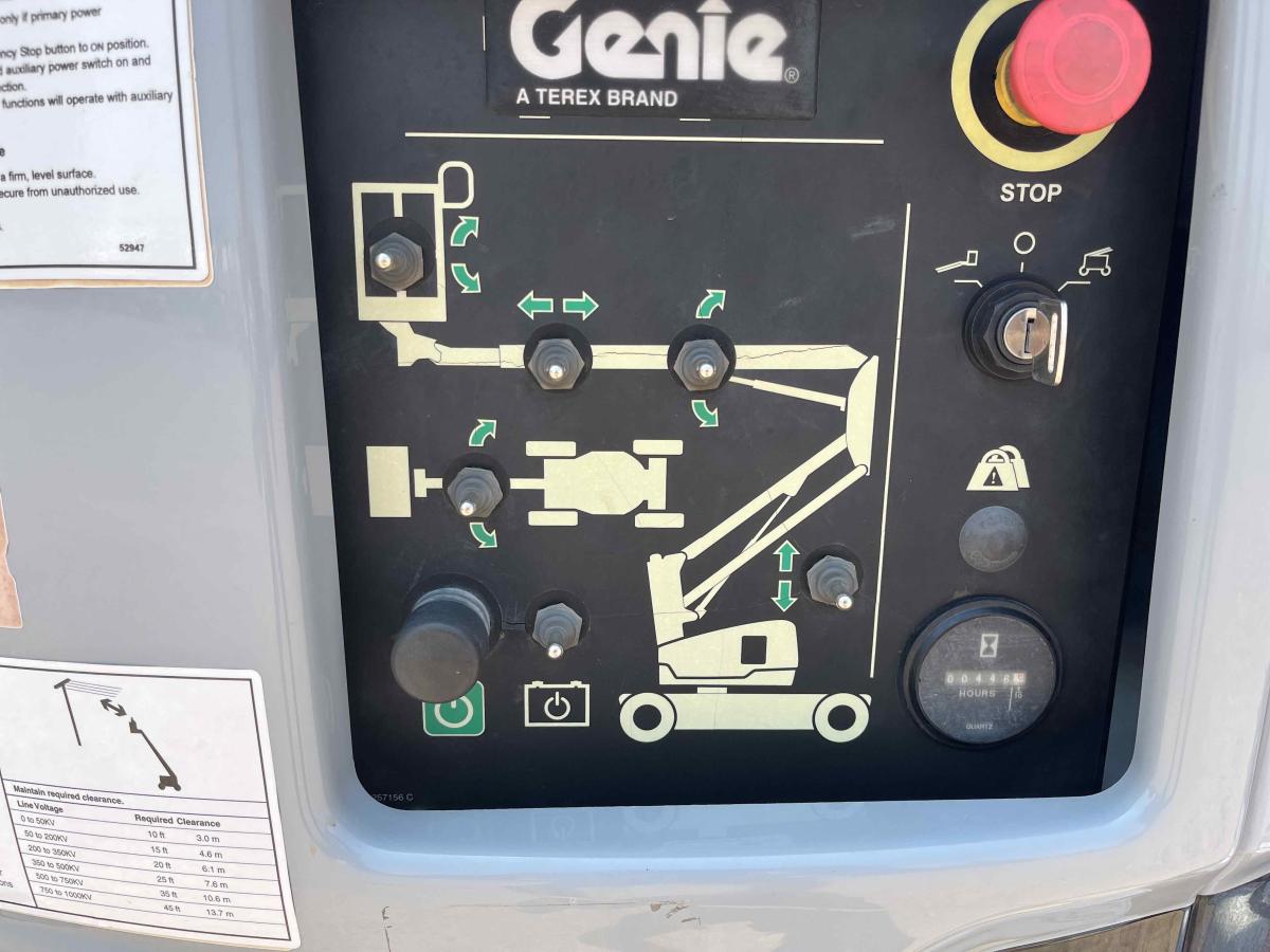 2017 Genie Z-33/18