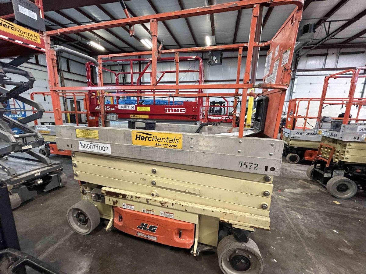 2014 JLG 2630ES