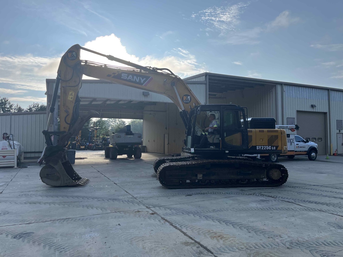 2022 Sany SY225C-9