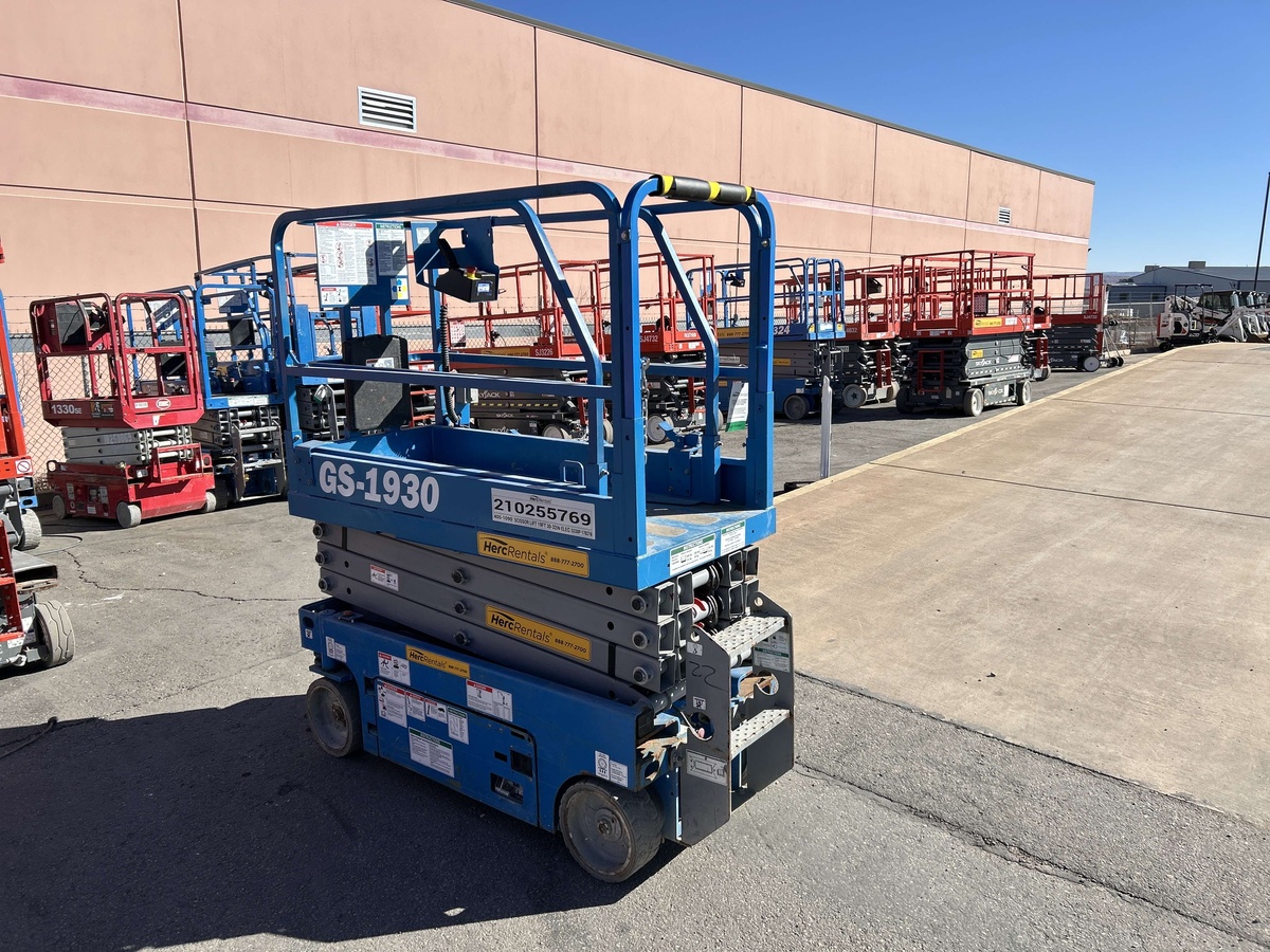 2018 Genie GS-1930-4