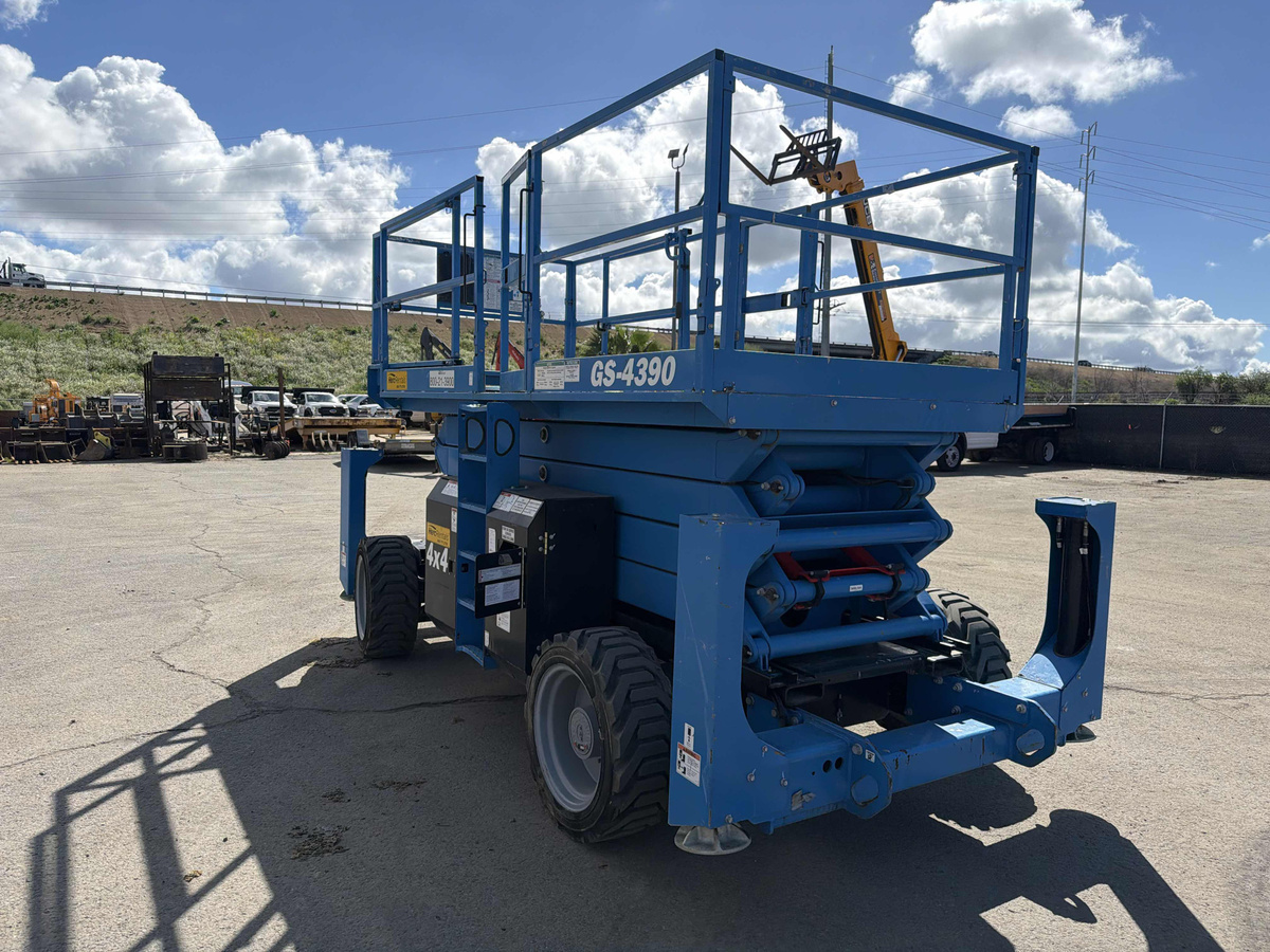 2018 Genie GS-4390 RT
