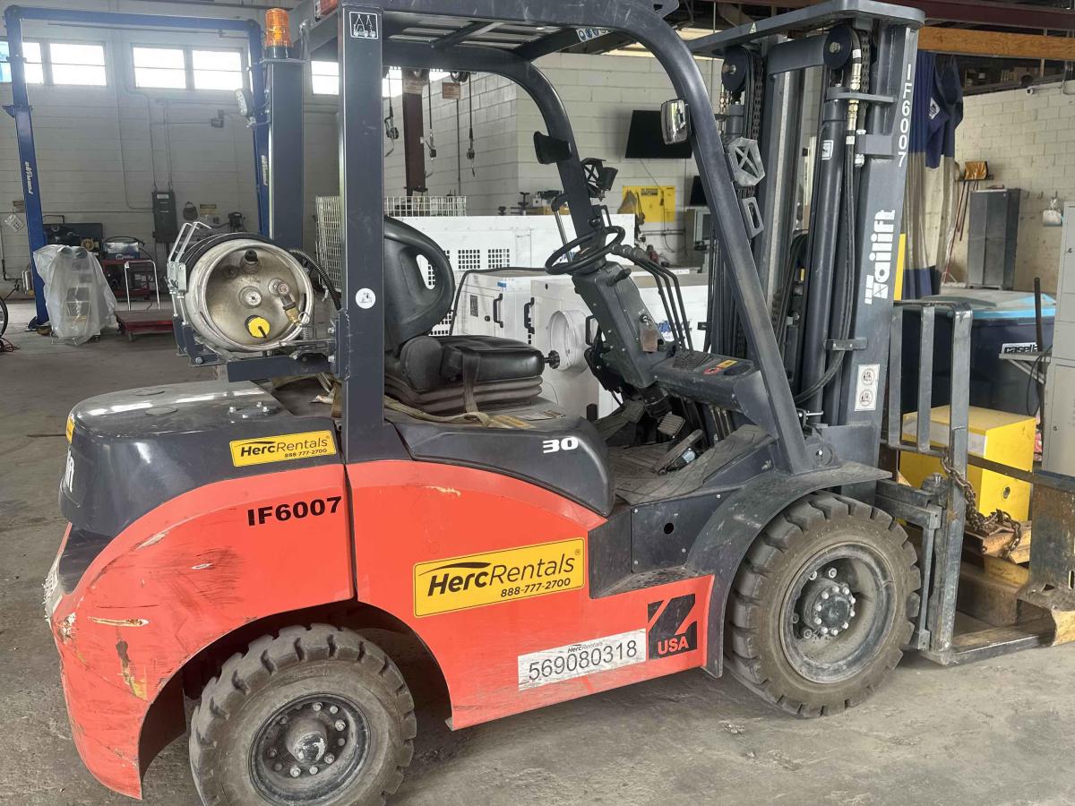 2023 Tailift ZFG30P