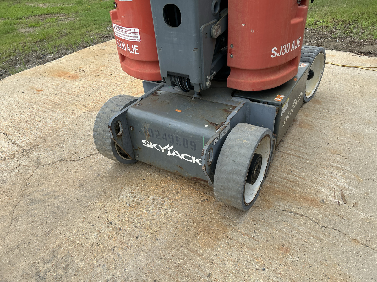 2018 Skyjack SJ30 AJE-12
