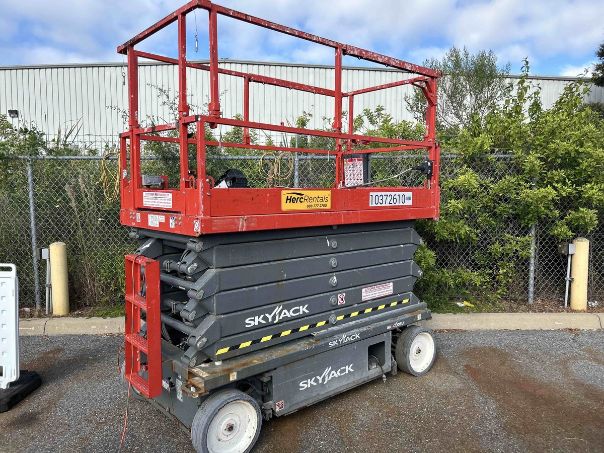 2022 Skyjack SJ4740