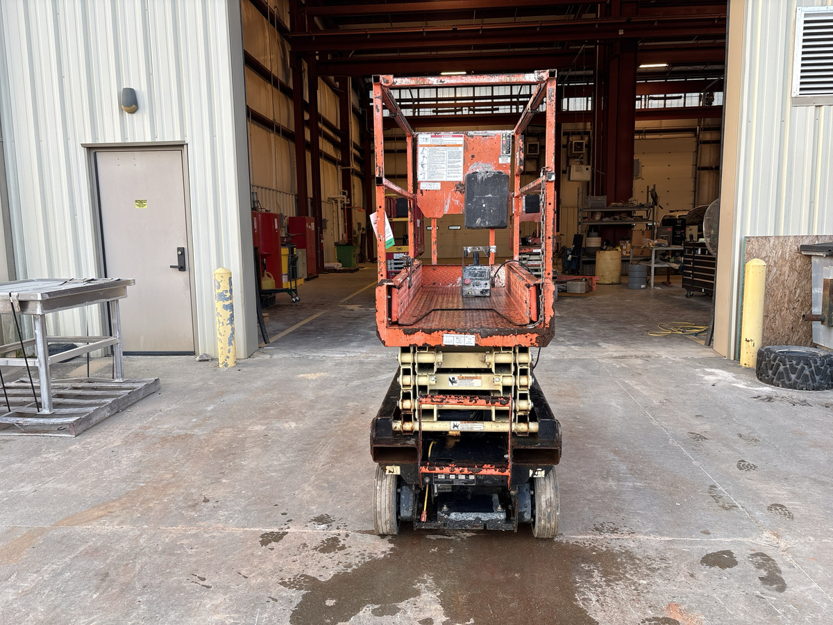 2018 JLG 1932R-4
