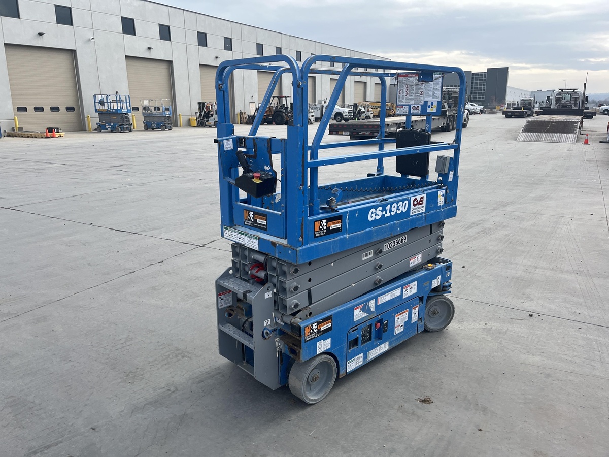 2018 Genie GS-1930-4