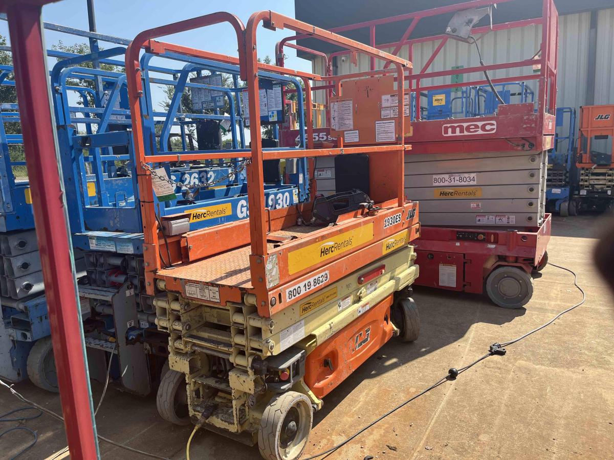 2018 JLG 1930ES