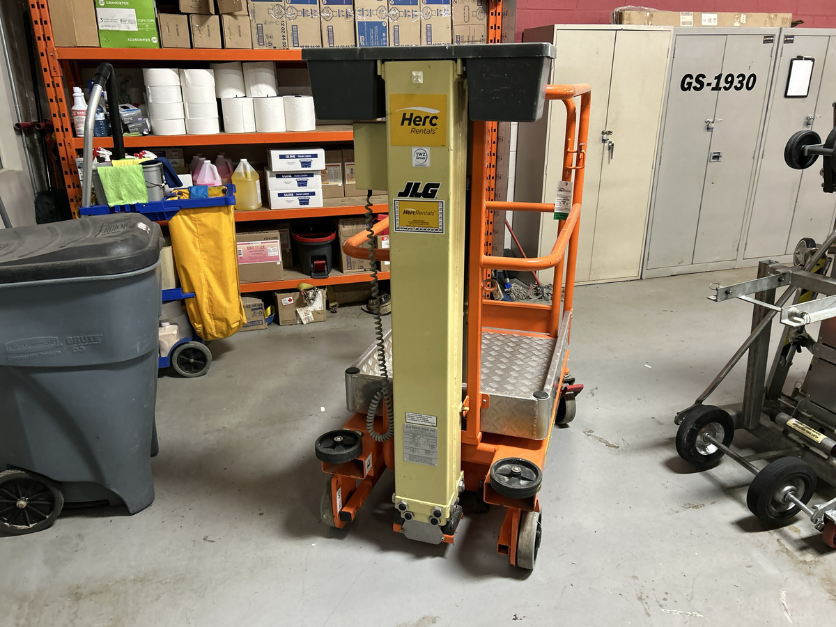 2020 JLG 830P-4