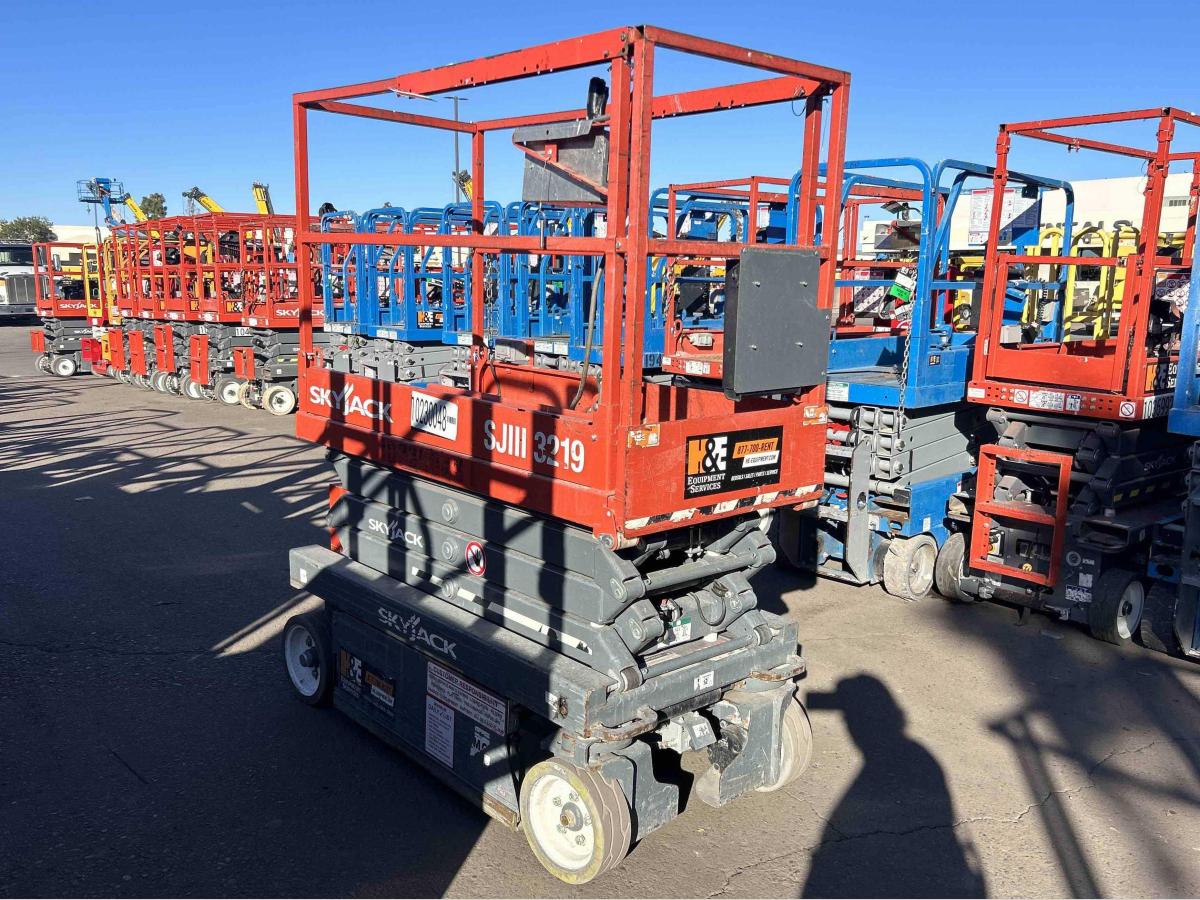 2017 Skyjack SJ3219