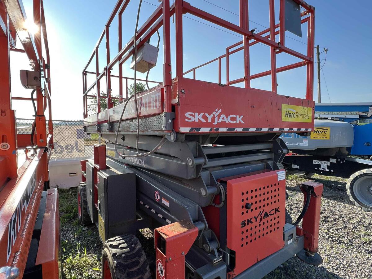2017 Skyjack SJ8841 RT-4