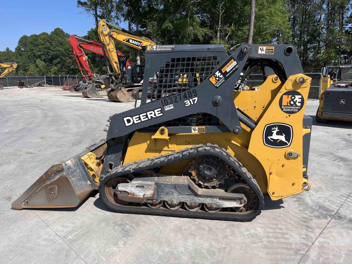 2021 John Deere 317G