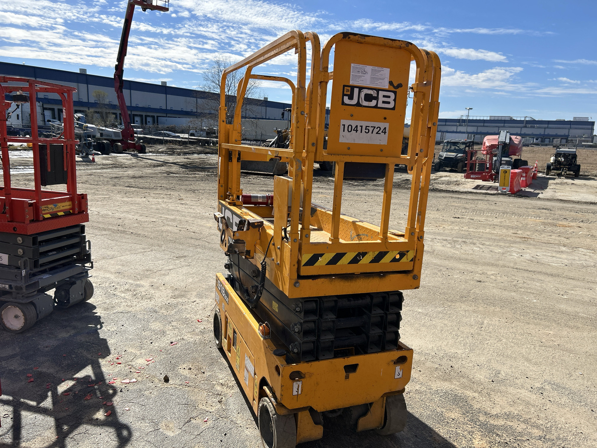 2023 JCB S1930E-2