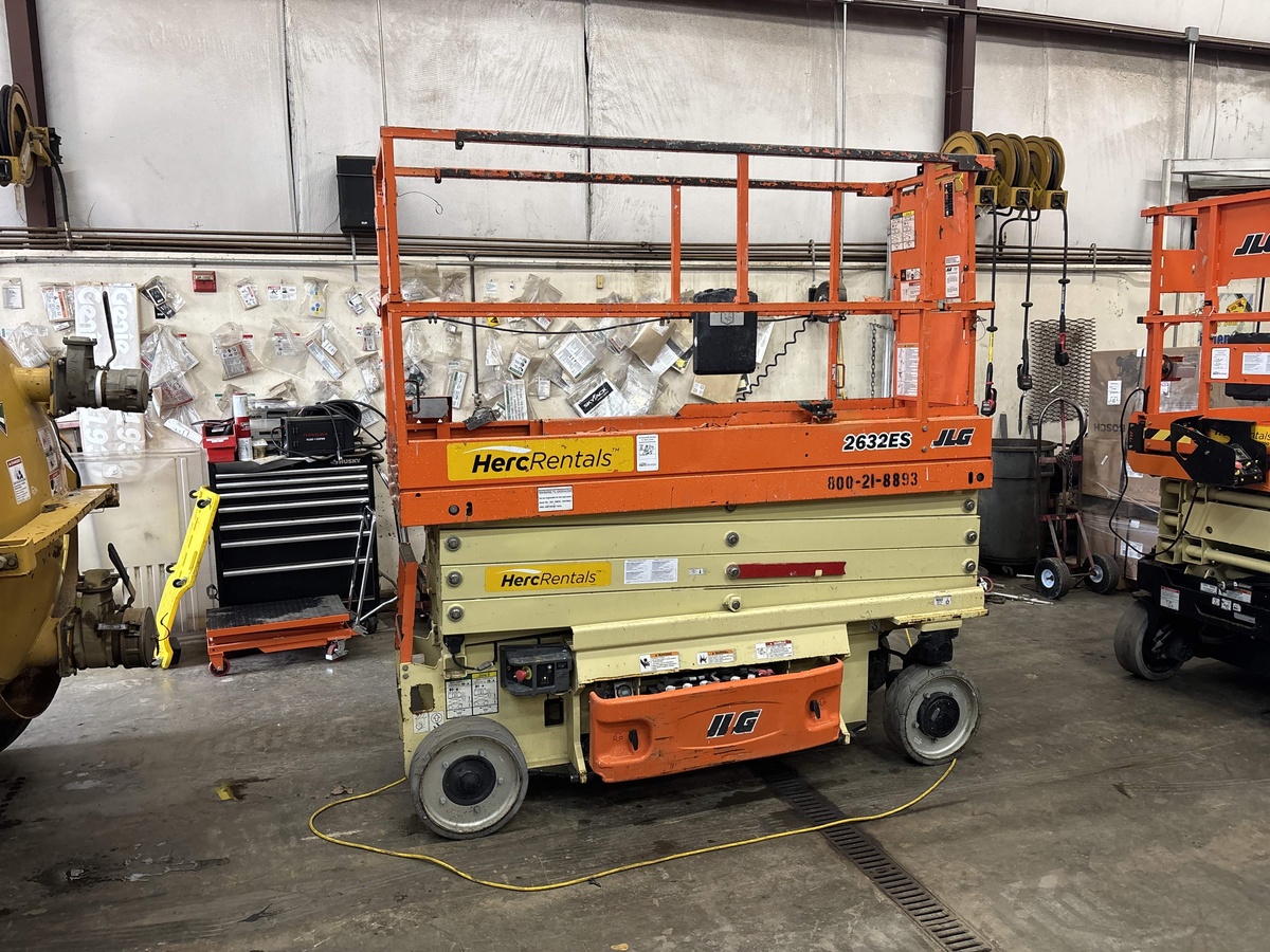 2018 JLG 2632ES