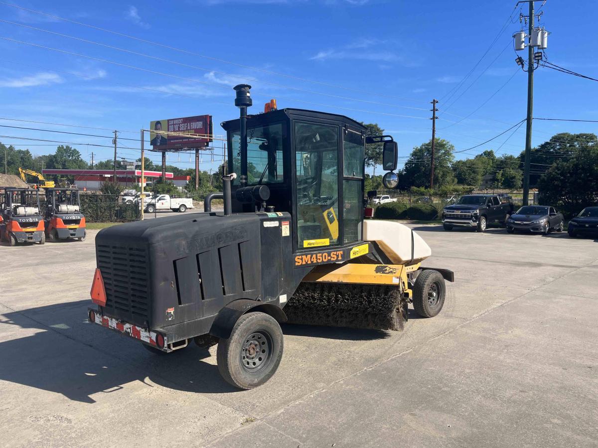 2018 LayMor SweepMaster 450-ST