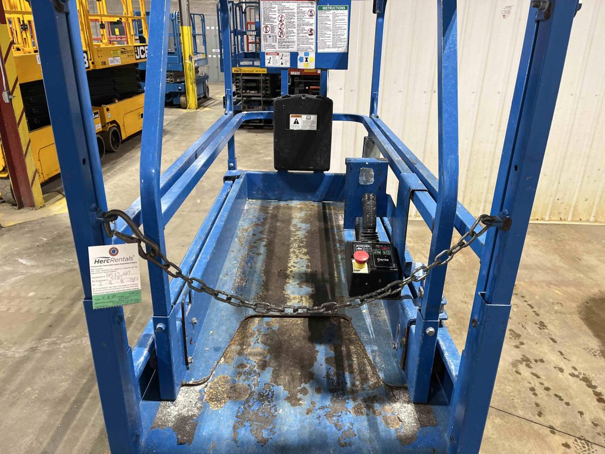2015 Genie GS-1930