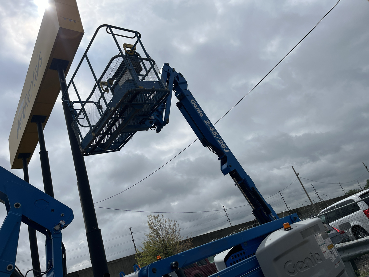 2018 Genie Z-45/25J RT-5