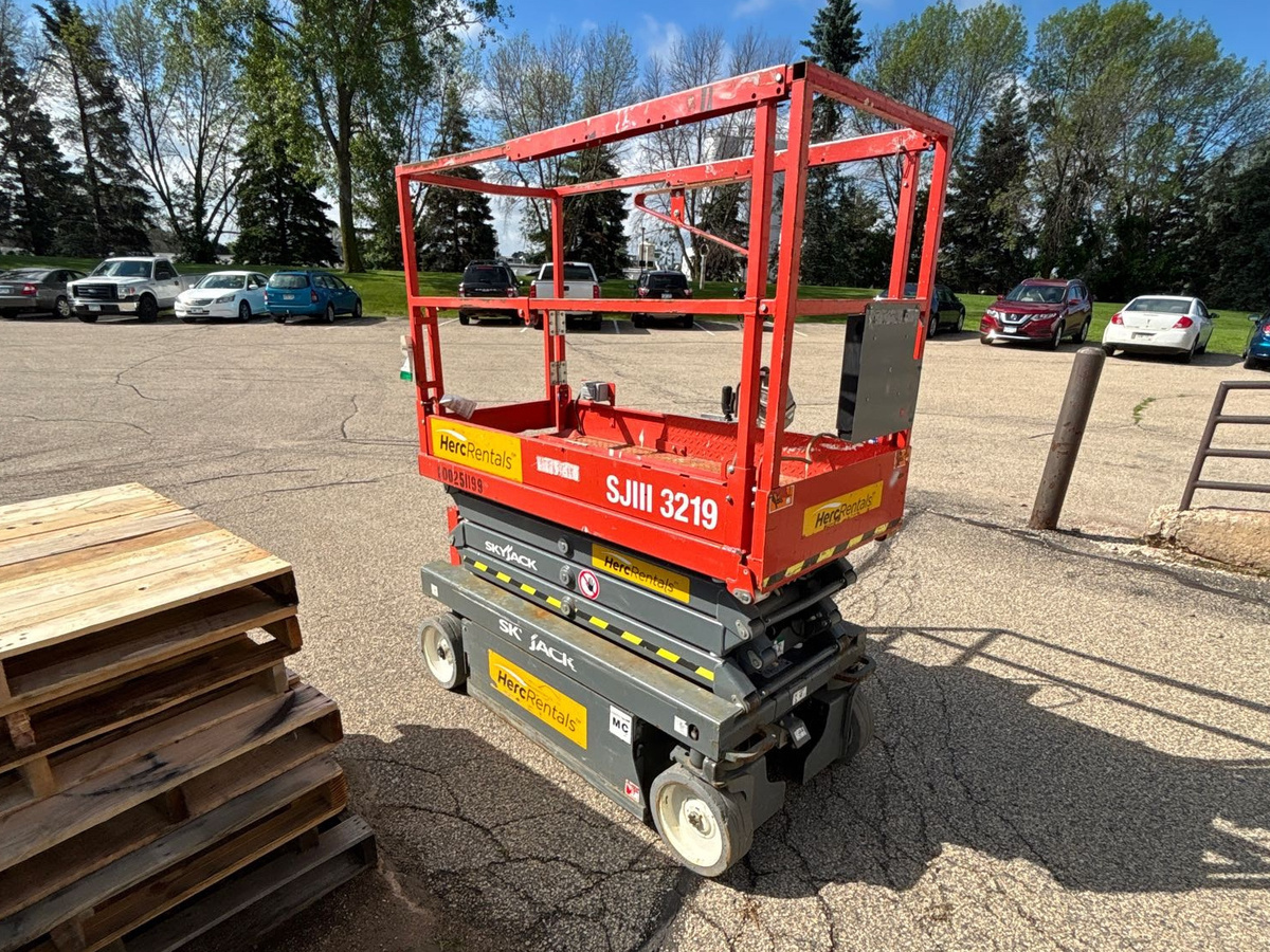 2019 Skyjack SJ3219