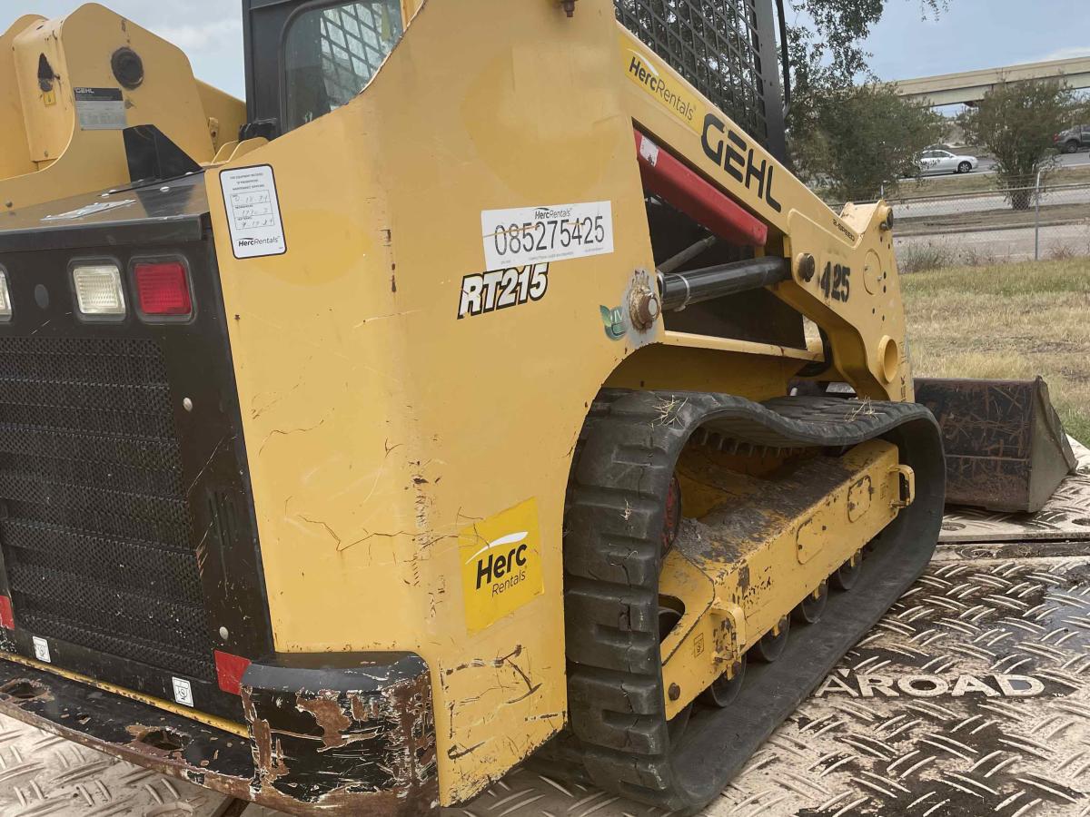2019 Gehl RT215