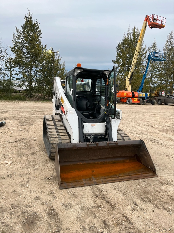 2022 Bobcat T740-4
