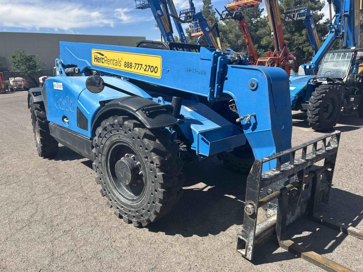 2018 Genie GTH 844