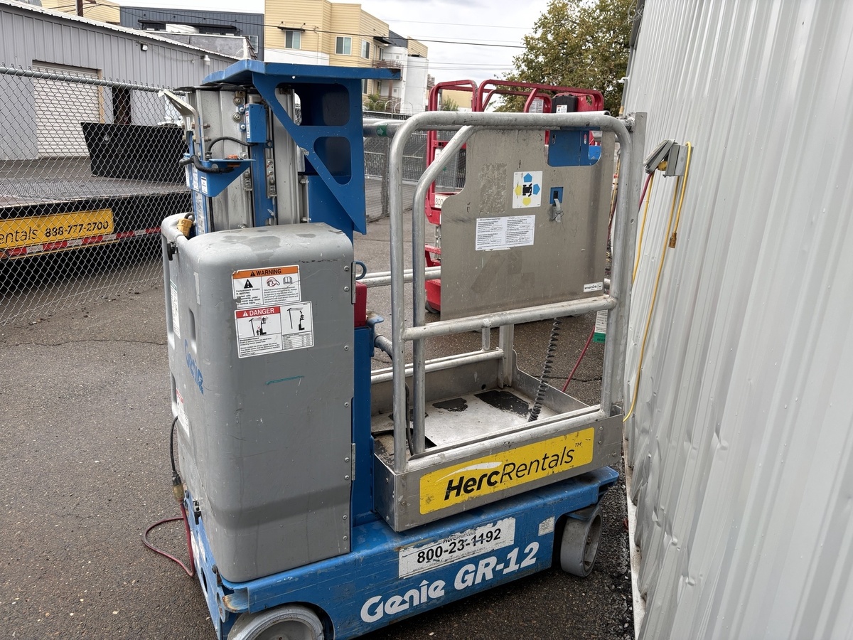 2018 Genie GR-12-4