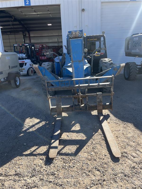 2019 Genie GTH-1056