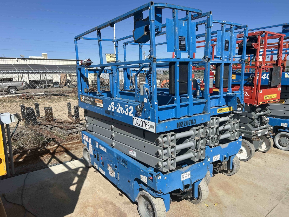 2017 Genie GS-2632