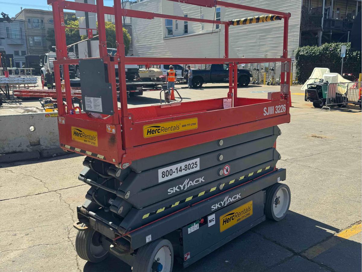 2017 Skyjack SJ3226
