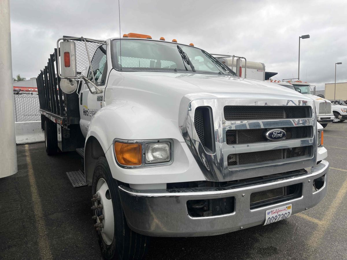2013 Ford F750