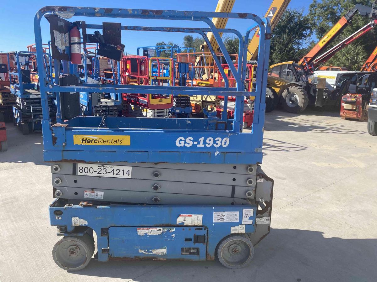2018 Genie GS-1930