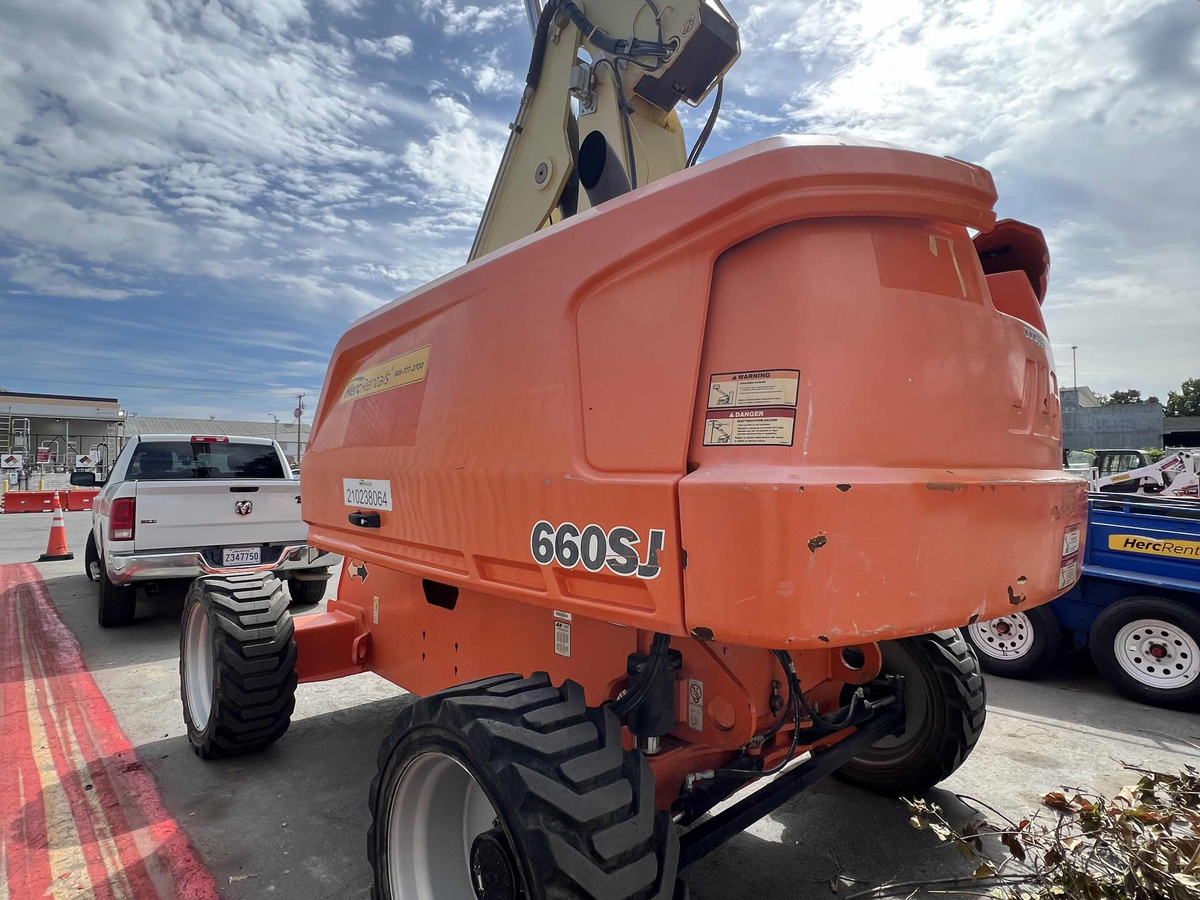 2018 JLG 660SJ-3