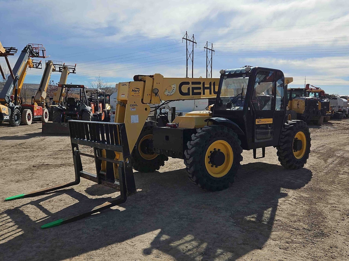 2019 Gehl RS8-42-4